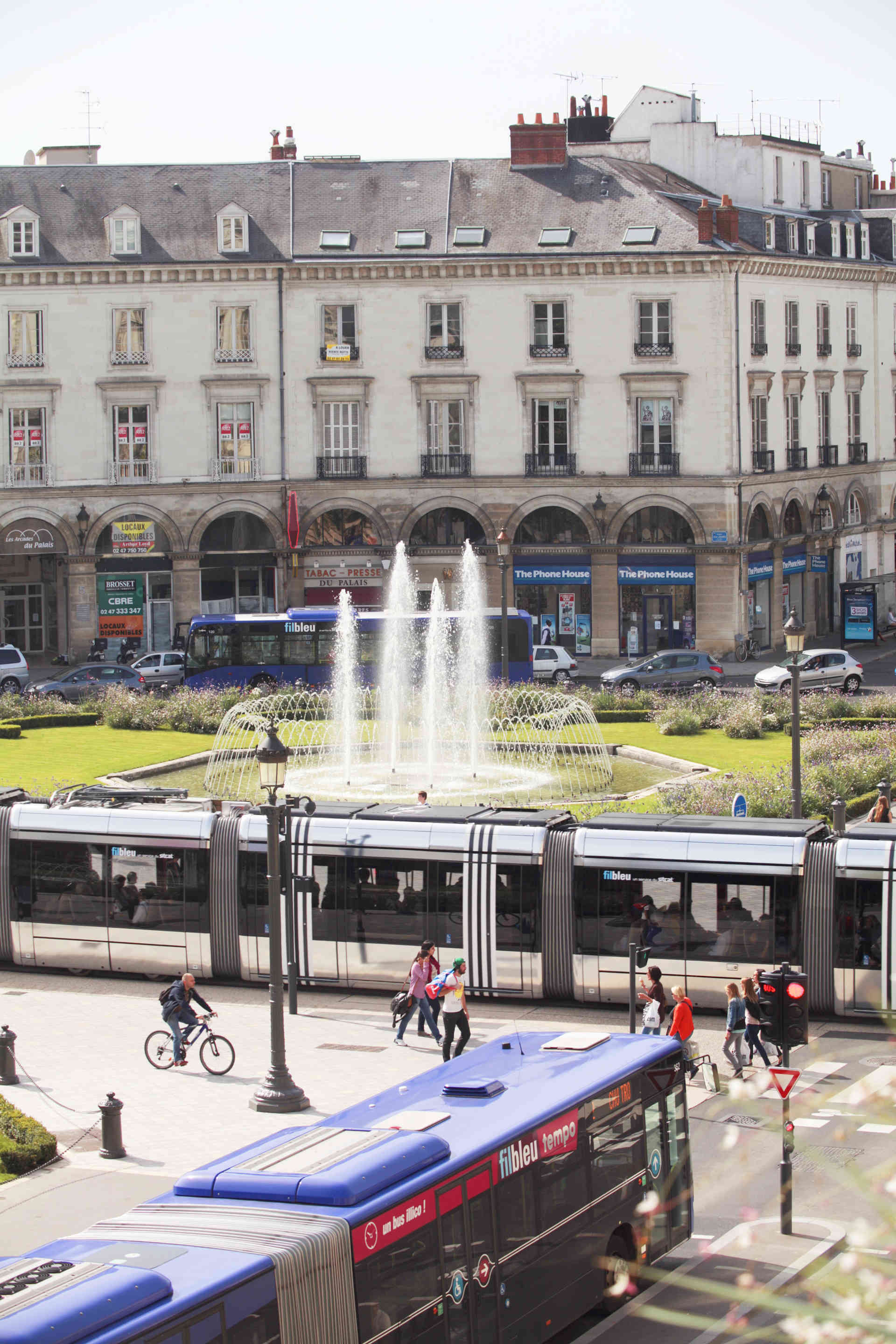 tram et bus jean jaurès